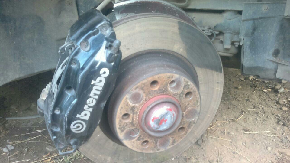 (Продані) 4х поршневі супорти Brembo 4 Pot BMW e38-e39 1