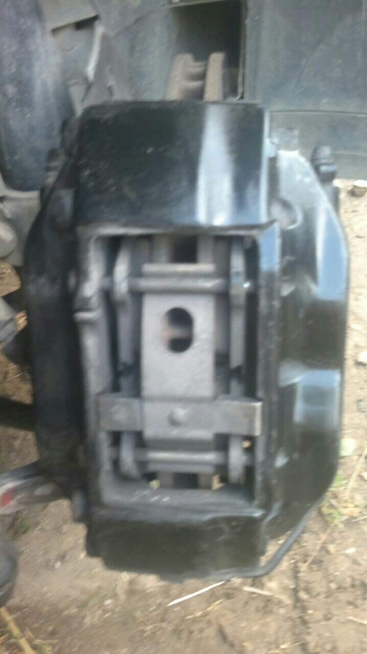 (Продані) 4х поршневі супорти Brembo 4 Pot BMW e38-e39 2