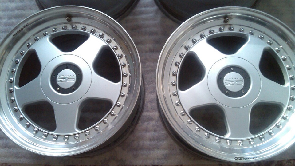 (Продано) OZ Futura R17, 8/9JJ, 5/112 4