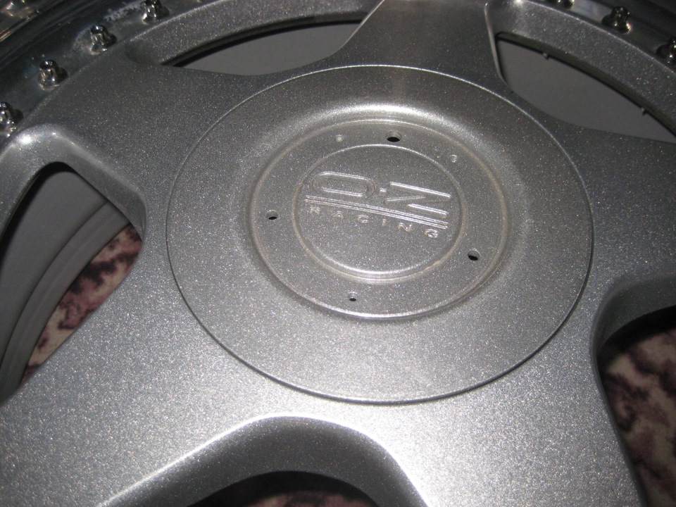 (Продано)OZ Futura R17, 5/112 2