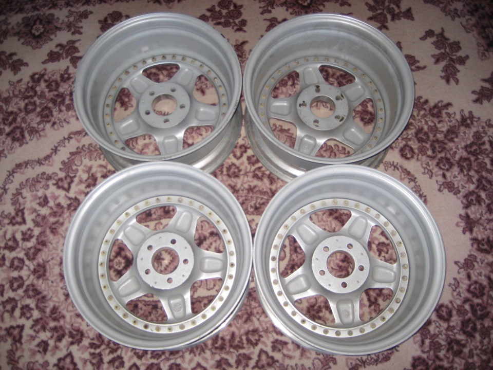 (Продано)OZ Futura R17, 5/112 4