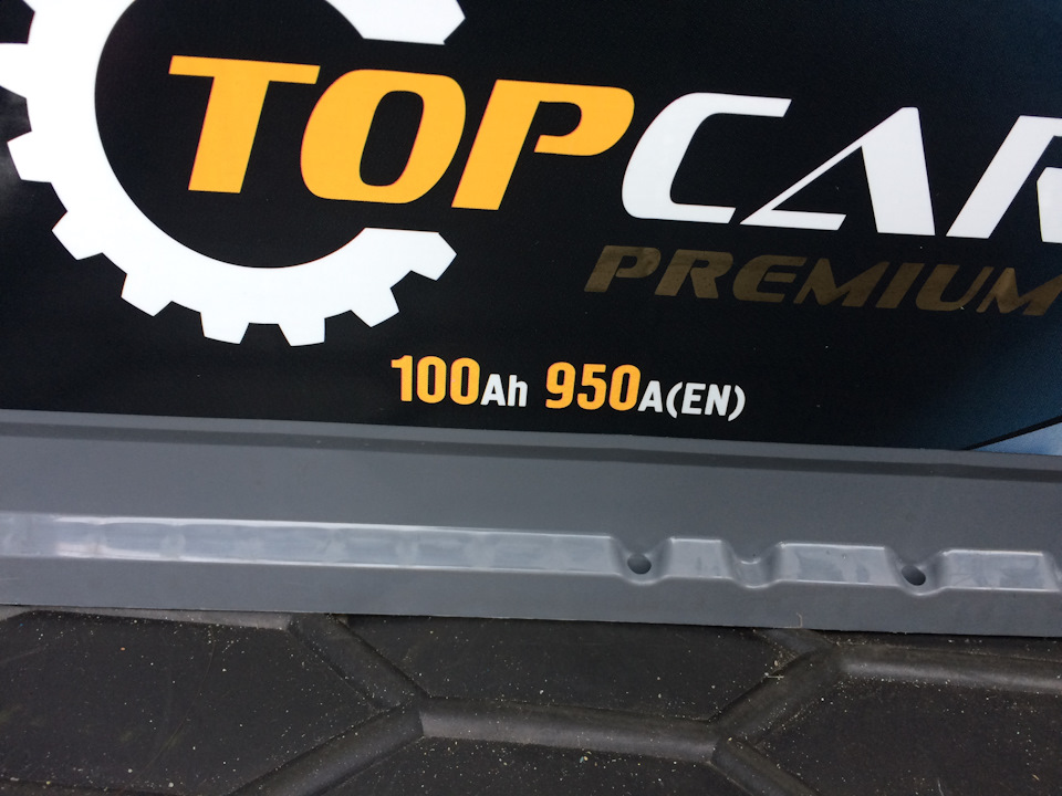 АКБ TOP CAR PREMIUM 100 А/год 950А 2