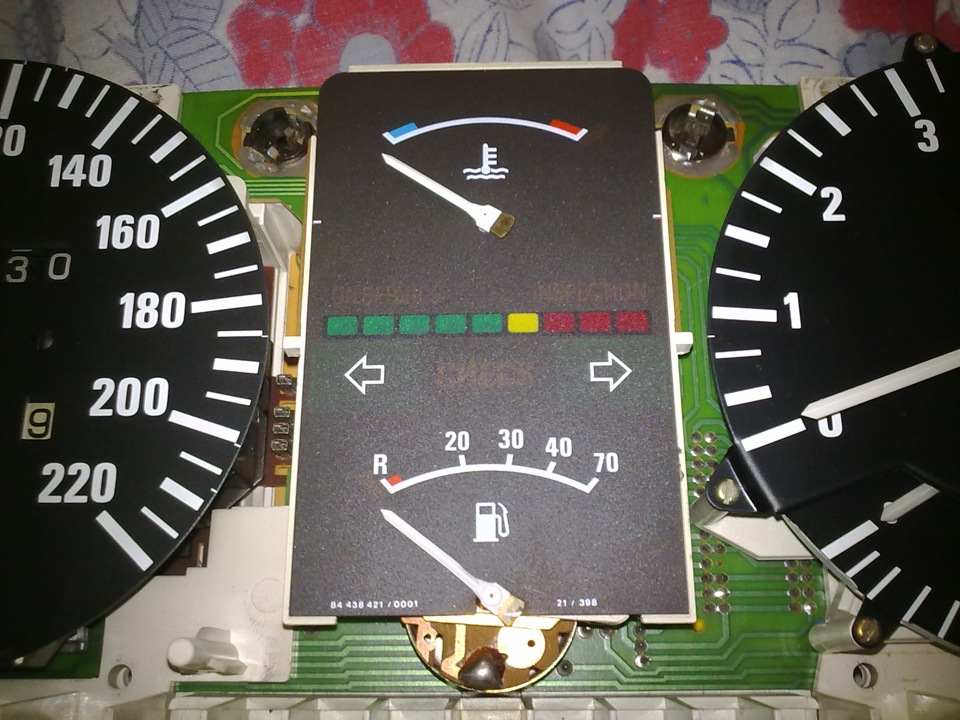 Білі шкали на Е28 1
