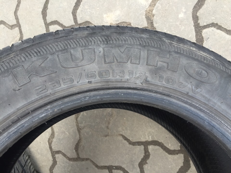 Продам Kumho Ecsta 235/60R18 3