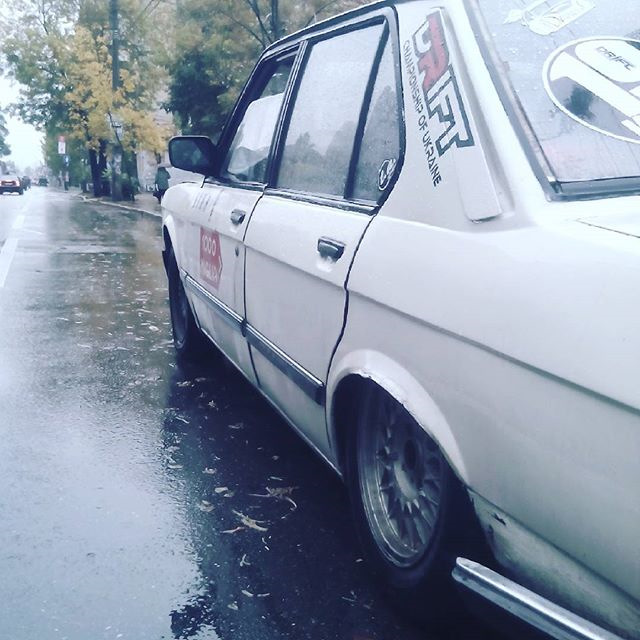 2 години у позі Азелоу=) 1