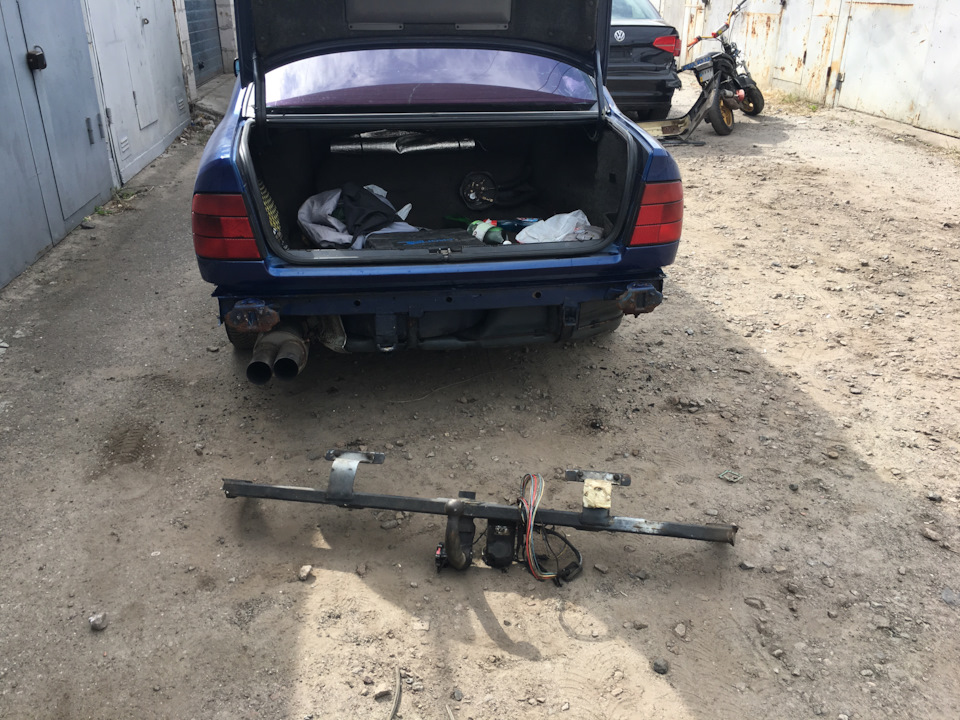 установка оригинального фаркопа+ антикор 1