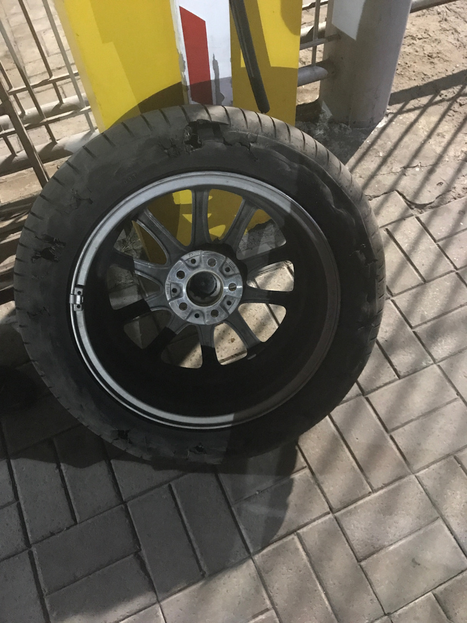 Ніколи не слухайте менеджерів, читайте контракти... 1