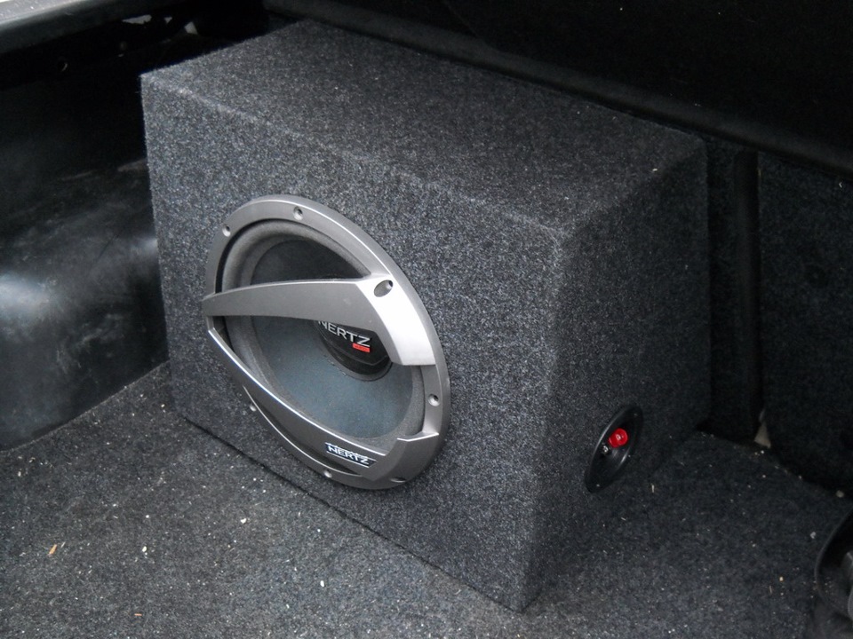 Що краще саб у багажник чи JBL GTO938 на задню полицю?! 2