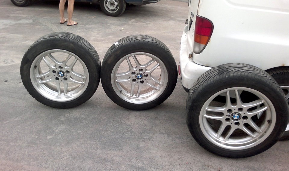 18 OEM Style 37 M-Parallel Wheels 2
