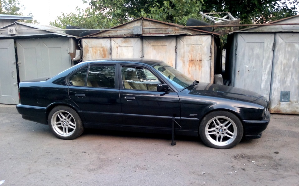 18 OEM Style 37 M-Parallel Wheels 5