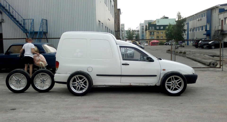 18 OEM Style 37 M-Parallel Wheels 3