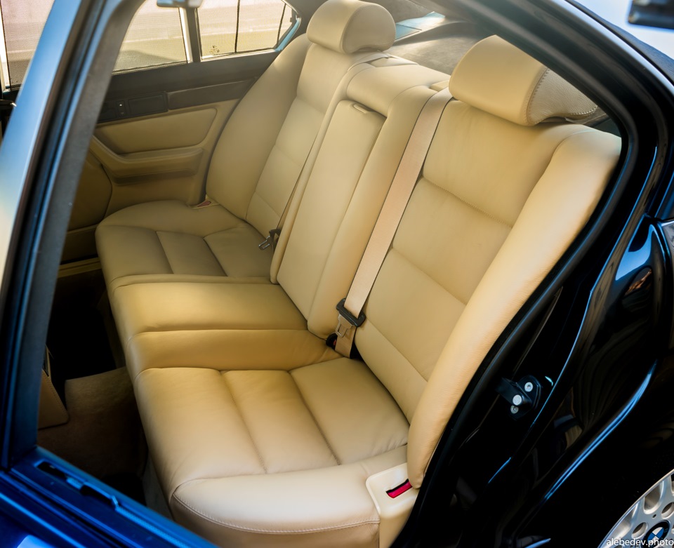 BMW 5 series e34 Individual Interior 3