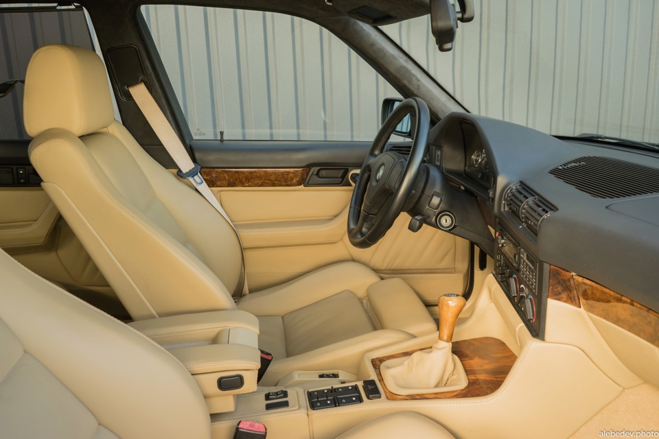BMW 5 series e34 Individual Interior 2