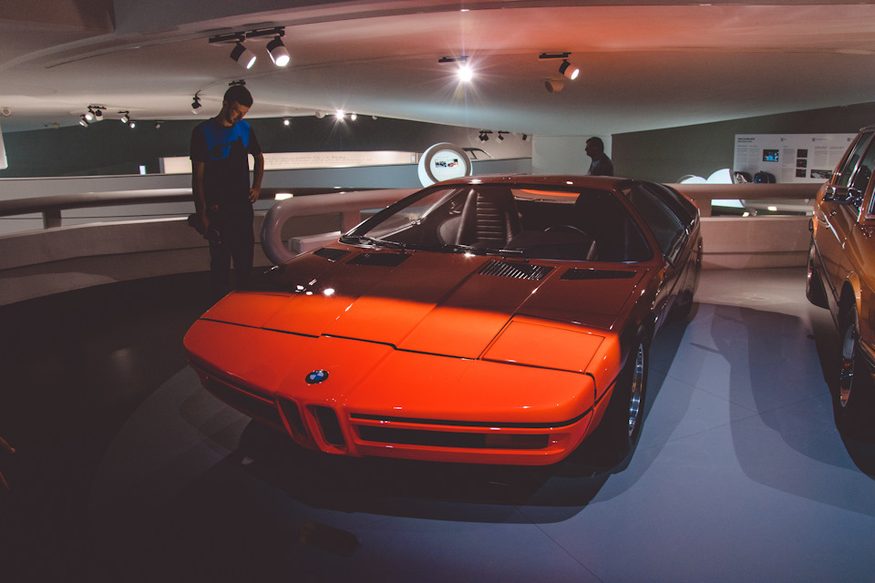 Дорога додому. BMW Welt & BMW Museum 3