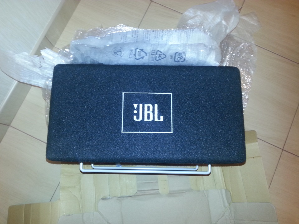 Сабвуфер JBL 1204B 5