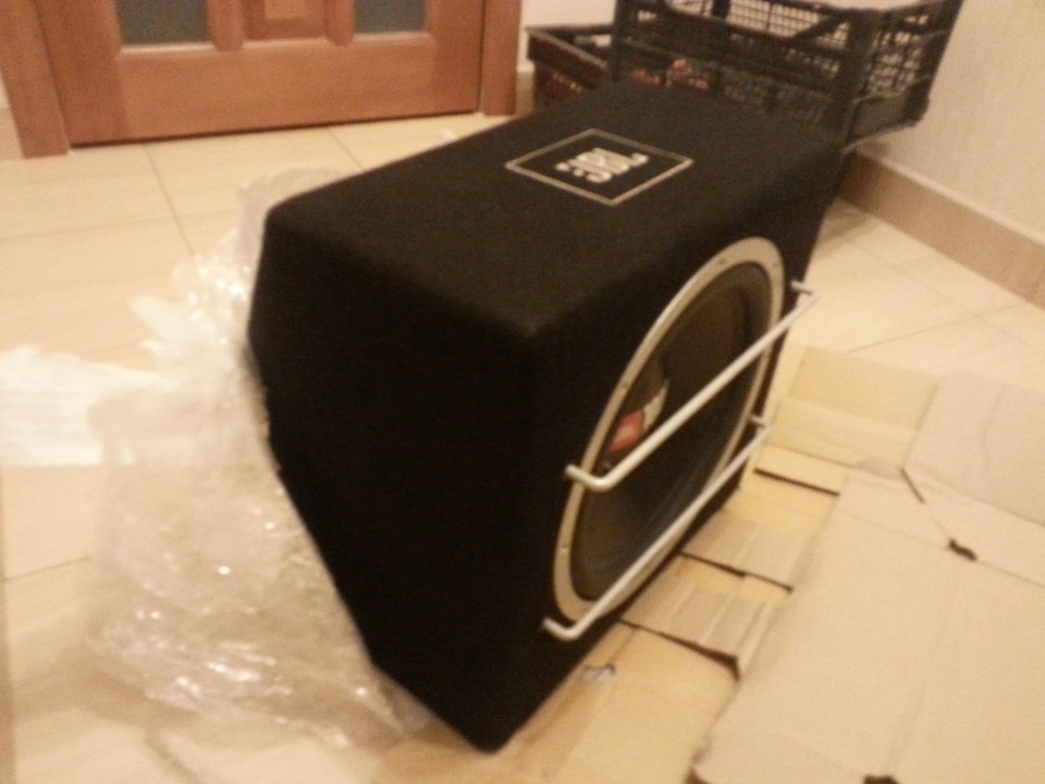 Сабвуфер JBL 1204B 3