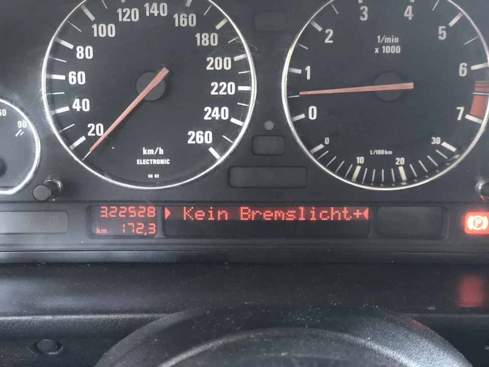 Kein Bremslicht як його перемогти?