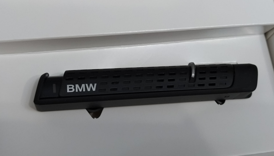 BMW Lavablack (оригінальні аксесуари) 4