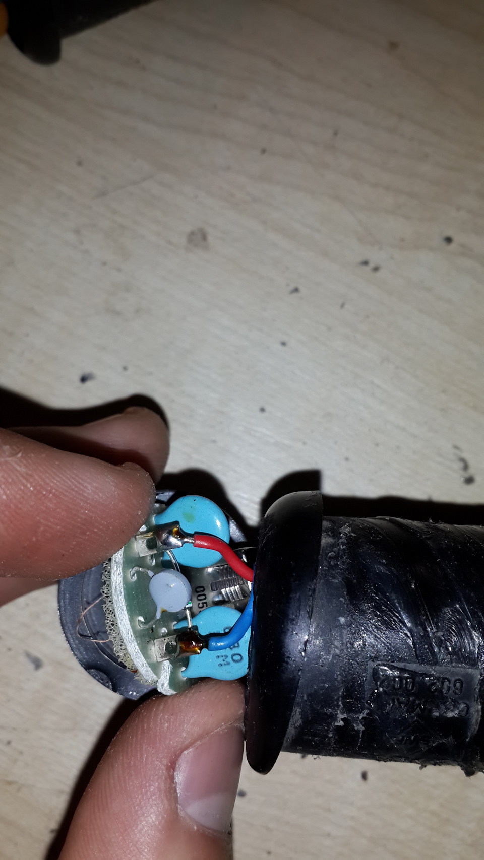 Розбір датчика парктроніка е34 PDC sensor E34 3
