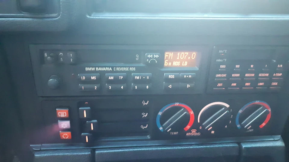 Магнітол BMW BAVARIA C REVERSE RDS