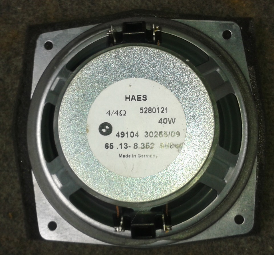 колонки по 40Вт Hi-Fi 3