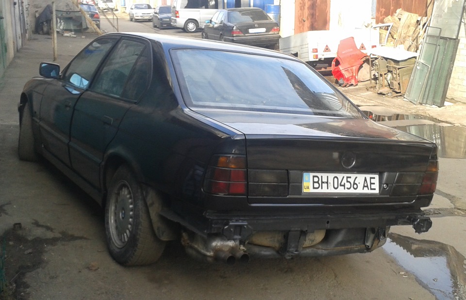 Повне фарбування машини у рідний колір DIAMANTSCHWARZ METALLIC частина 3 4