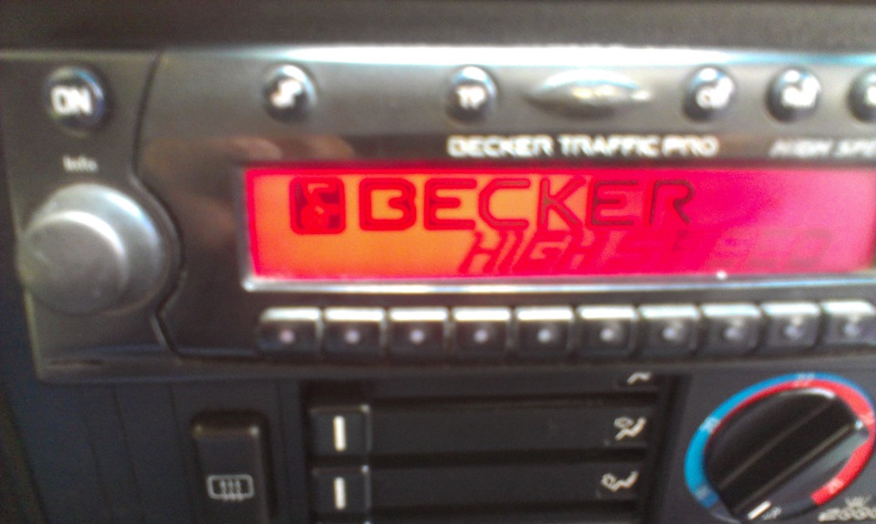 Продам автомагнітолі Becker 3