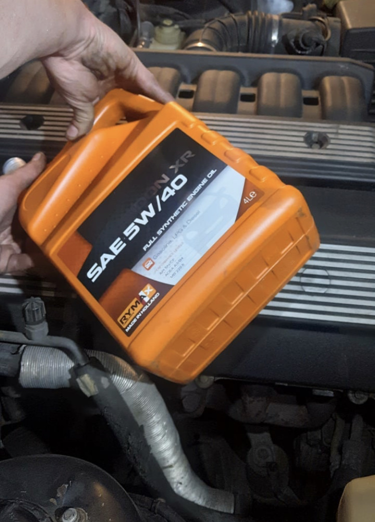 Заміна мастила Rymax Posidon 5W-40 1