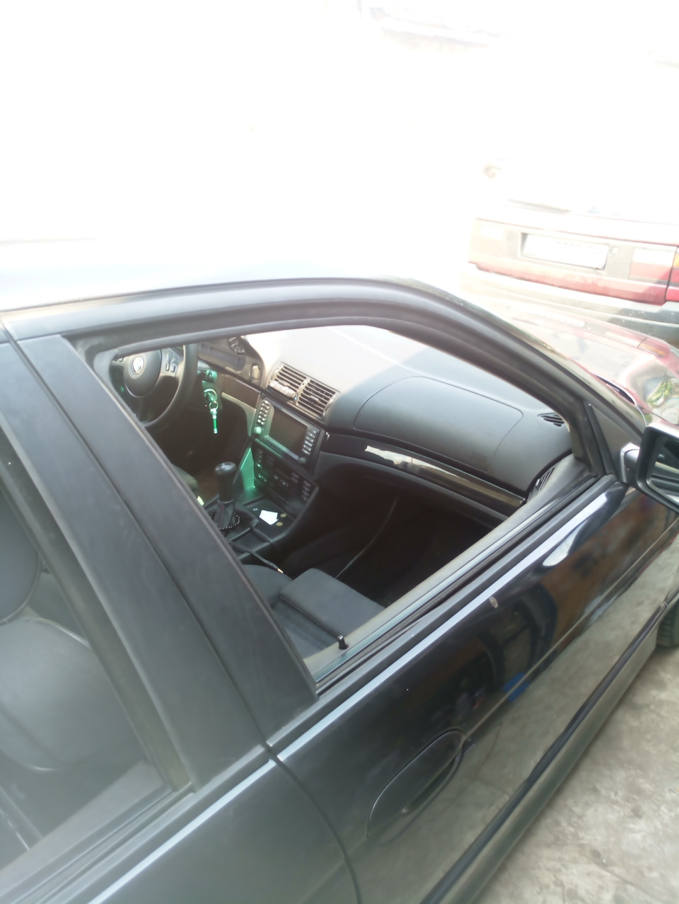 Ніштяк під назвою Shadow line 5