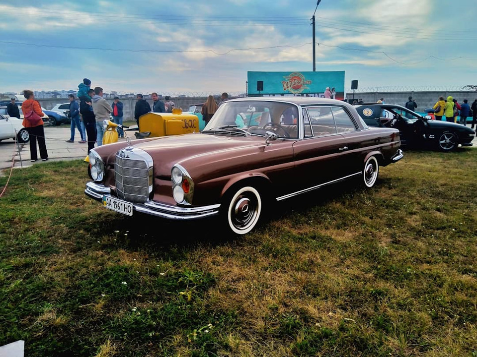 OldCarLand 2019 1