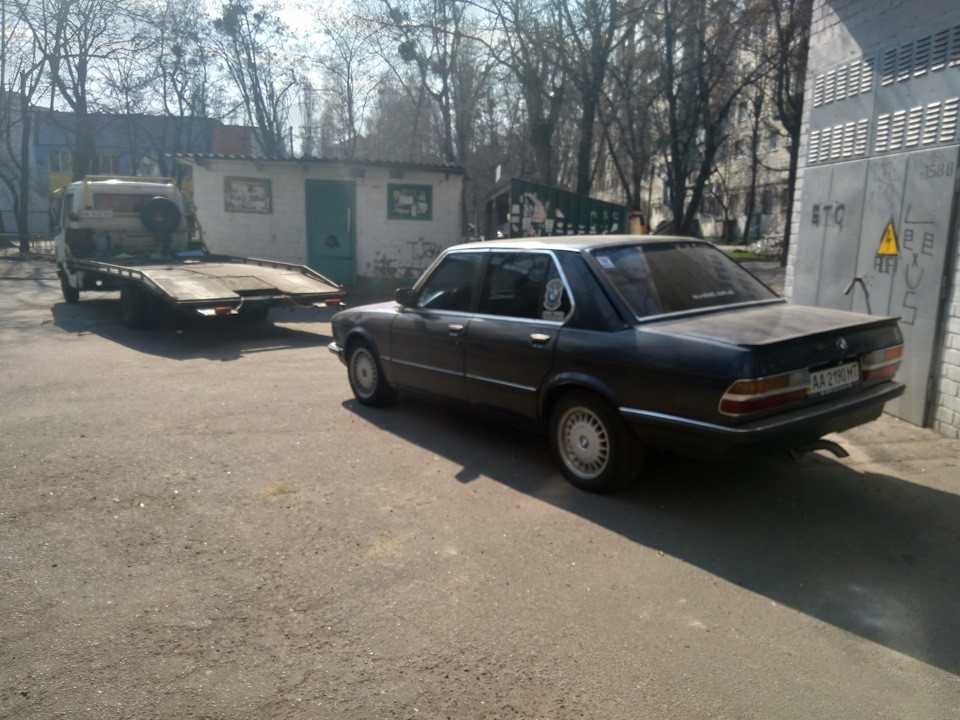 Підозірний стукіт. 1