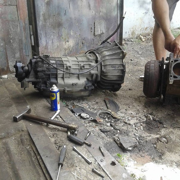 Встановлення m60b30 у BMW e28. 2.0 3