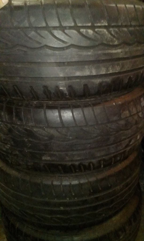 Купив гуму Dunlop 225/55/16 1