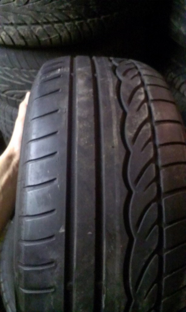 Купив гуму Dunlop 225/55/16 3