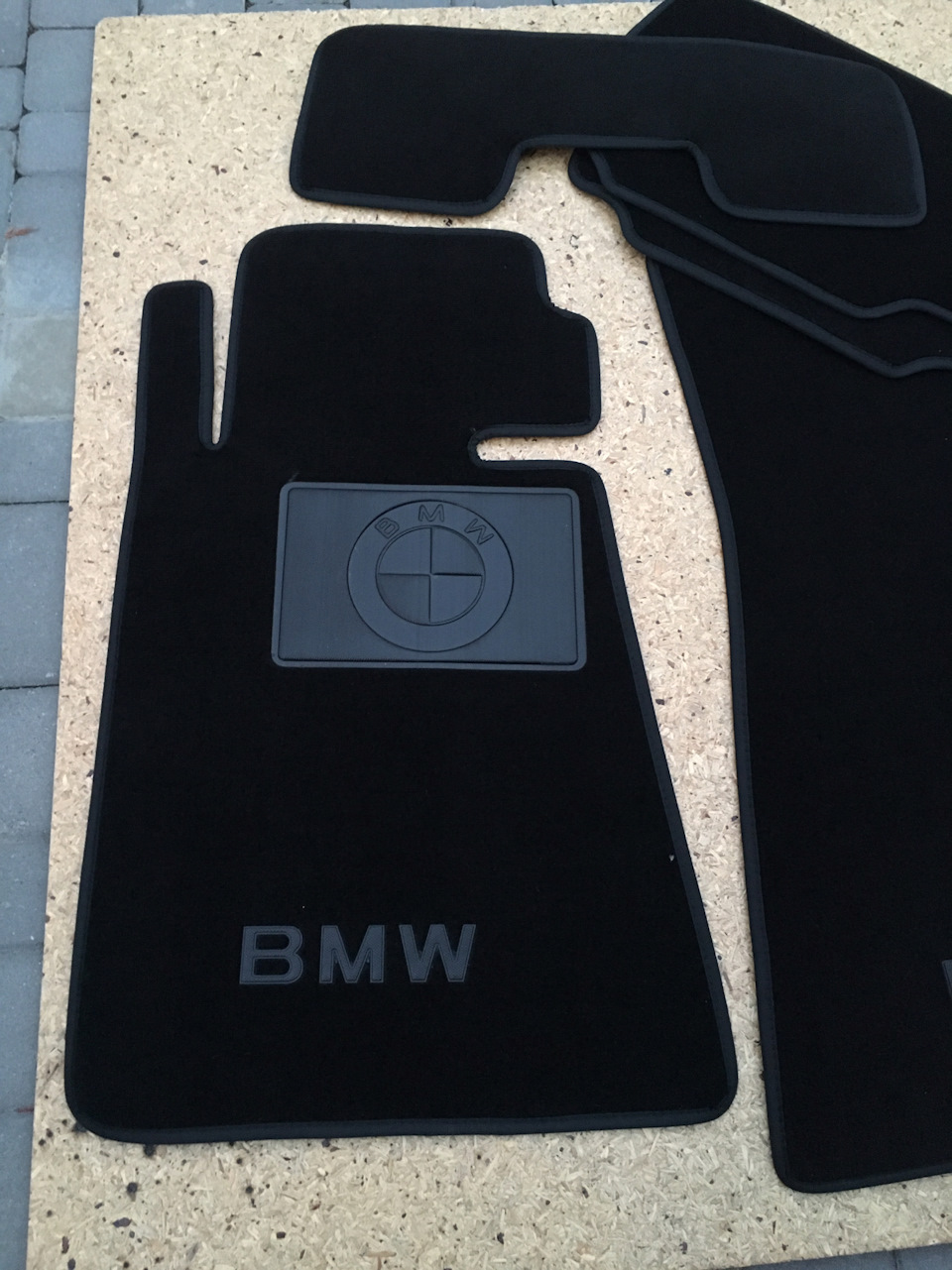 килимки в салон bmw e34 4