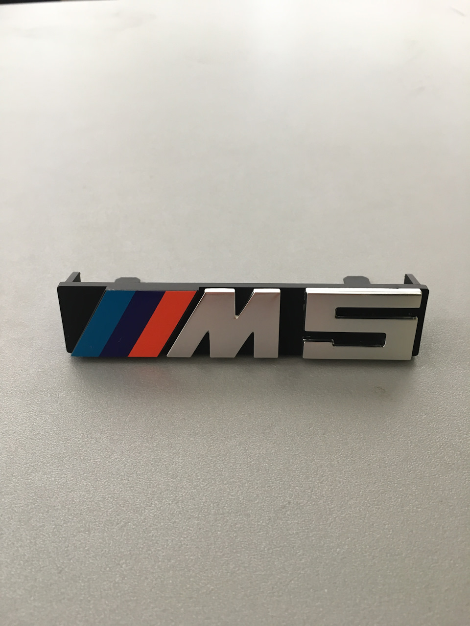 М-логотип BMW E34 original 2