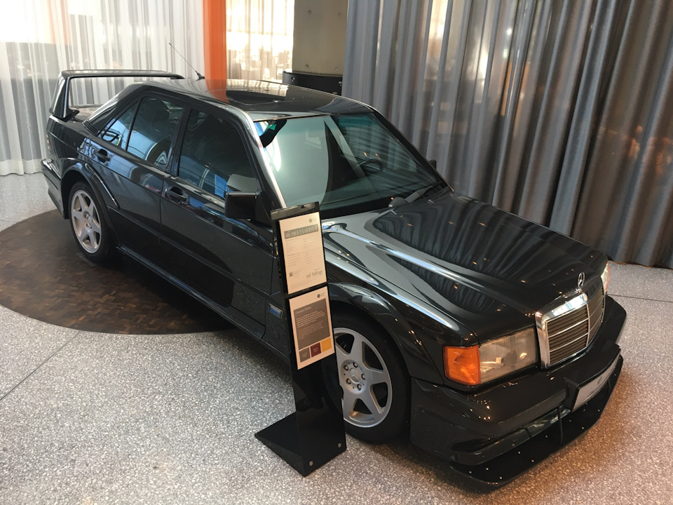 Музей Mercedes Benz зі Штудгарте 🇩🇪 5