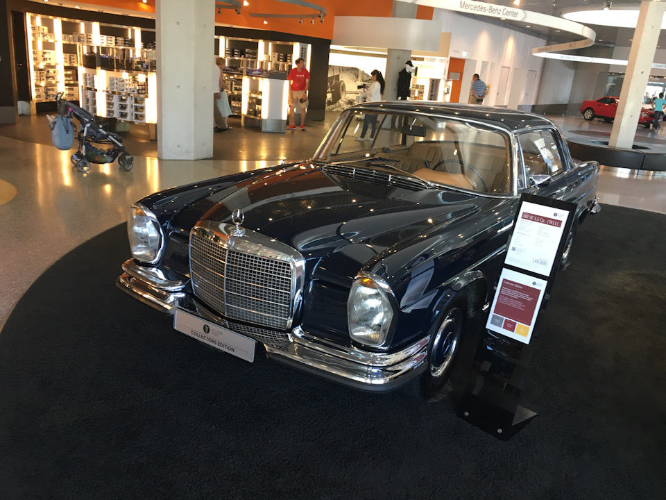 Музей Mercedes Benz зі Штудгарте 🇩🇪 1