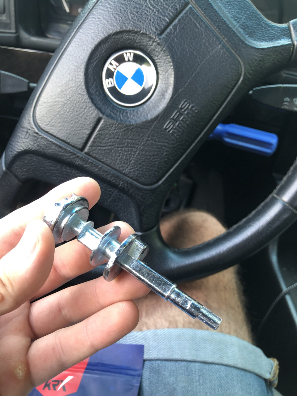 Ремонт замку запалювання BMW E34 2