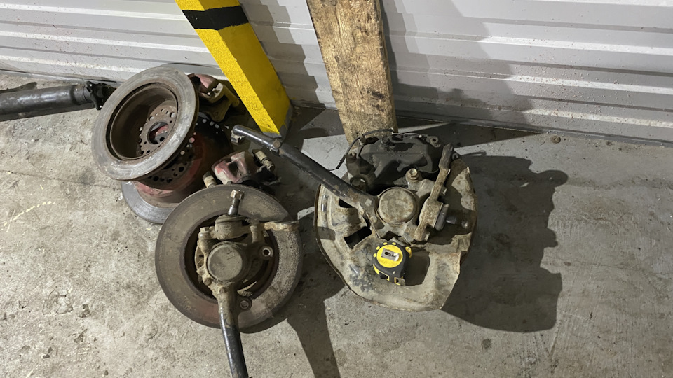 Прикладка гальм від Toyota Celsior 4