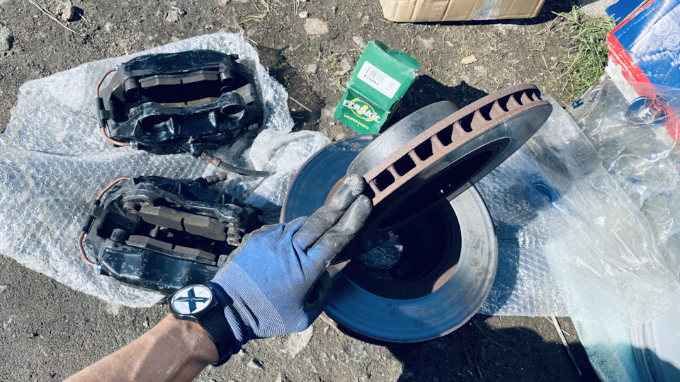 Гальма приїхали!) Brembo 4 поршні е38 3