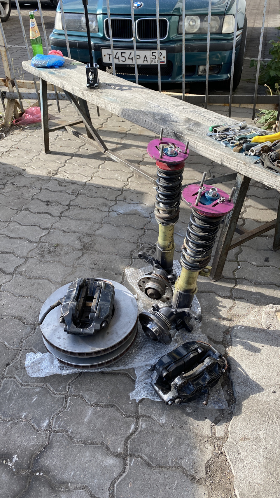 Встановлення передніх гальм Brembo 3