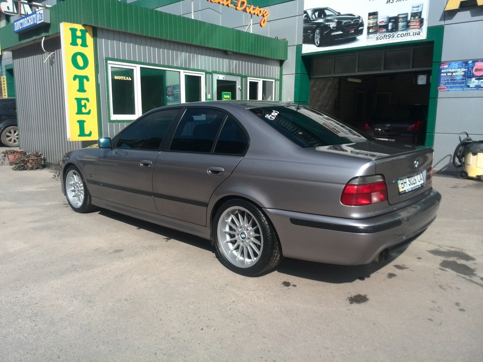 Поставив r18 колеса + весняне миття! 2