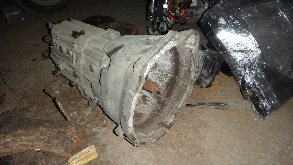 Ось і сам ДВС M73B54 3