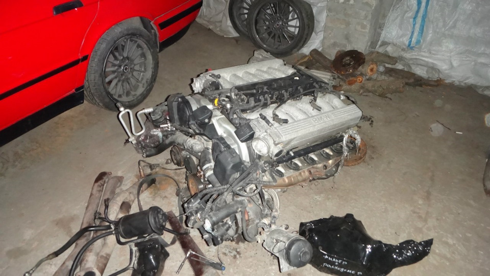 Ось і сам ДВС M73B54 1
