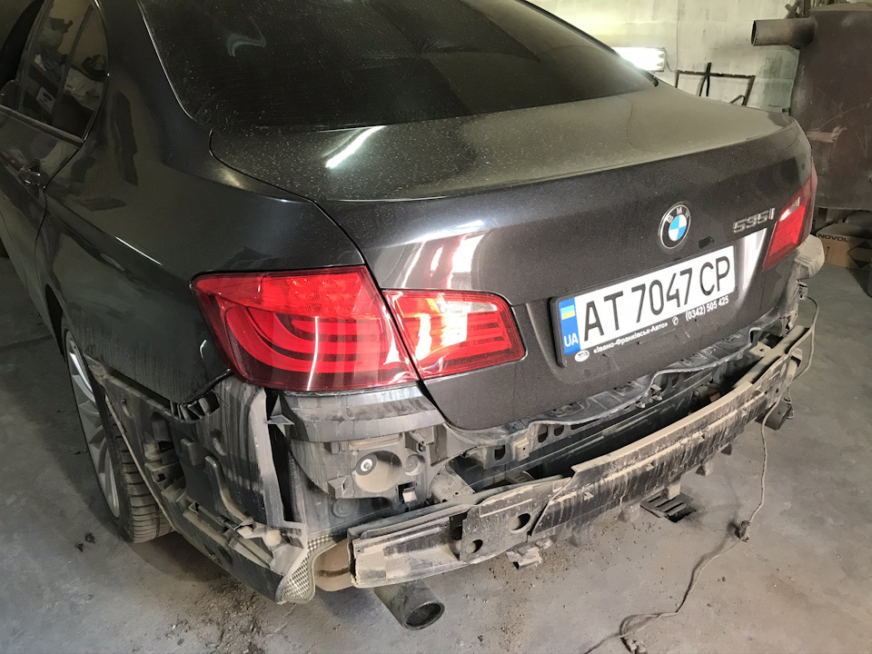 М пакет F10 (бампера, пороги) 1