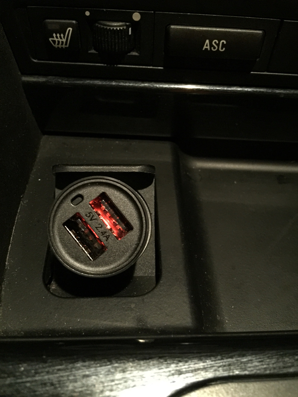 fm модулятор від Xiaomi Roidmi 2s Bluetooth car charger 3