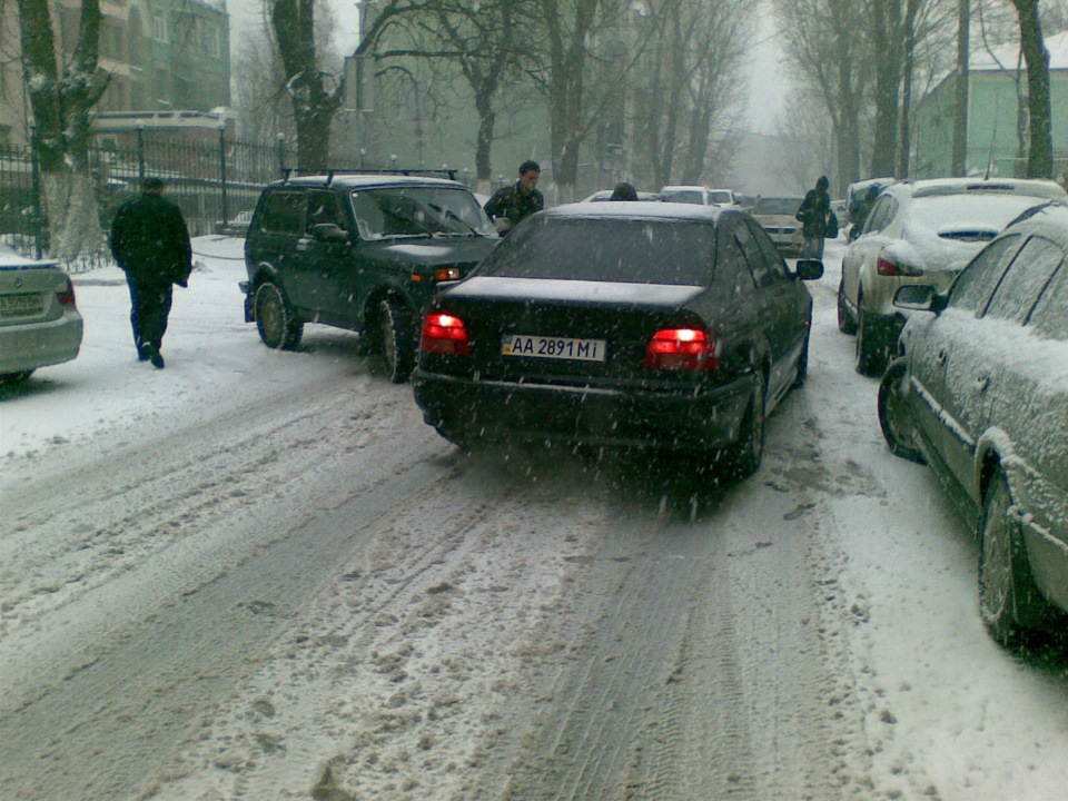 Нива атакує 4