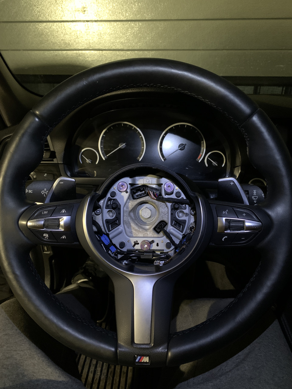 S710A Шкіряне спортивне кермо M-типу 5