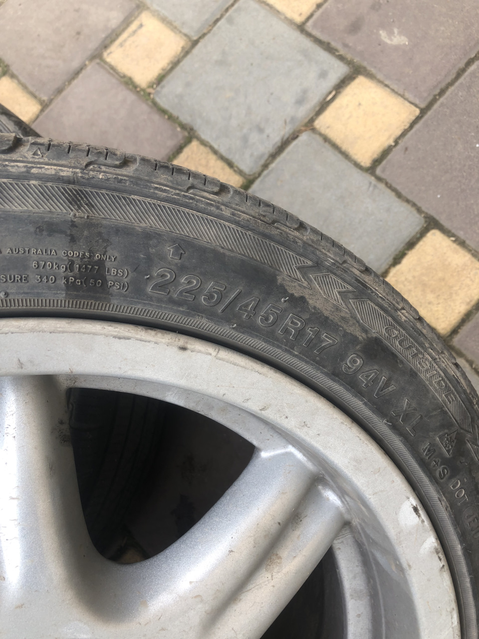 Продам диски 10 стиль R17 5